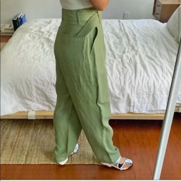 Aritzia Wilfred Le Fou Leonce Belted Pants High rise waist tapered pleated green - Picture 15 of 16